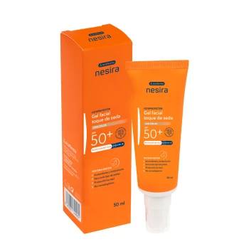 Acofarma Nesira Gel Facial toque seda SPF50+ con color 50 ml